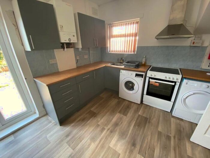 4 Bedroom Semi-Detached House To Rent In Wades Road, Filton, Bristol, BS34