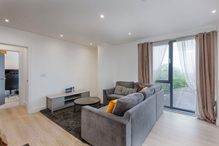 1 Bedroom Flat To Rent In London Road, Sevenoaks, TN13