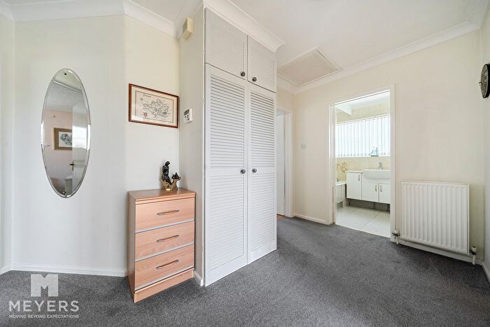 2 Bedroom Detached Bungalow For Sale In Walls View Road, Wareham, BH20 - Photo 7