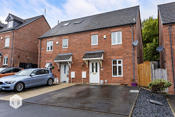 3 Bedroom Semi-Detached House For Sale In Brattice Drive, Pendlebury, Swinton, Manchester, M27