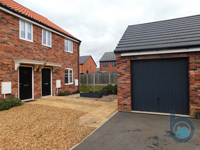 3 Bedroom Semi-Detached House To Rent In Papworth Drive, PE6