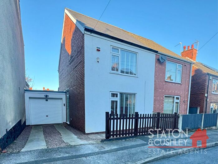 2 Bedroom Semi-Detached House For Sale In Cedar Street, Mansfield, NG18