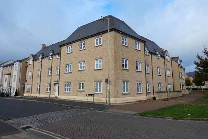 2 Bedroom Flat To Rent In Heyford House, Carterton, Oxon, OX18