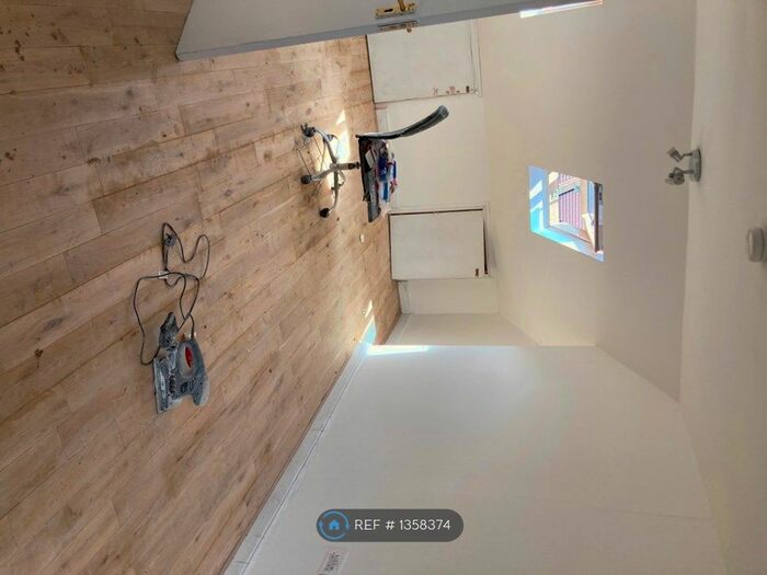 5 Bedroom Terraced House To Rent In Lansdowne Road, London, IG3