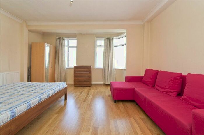 Studio To Rent In Euston Road, London, NW1