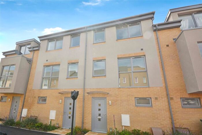 3 Bedroom House To Rent In Church Path, East Cowes, PO32