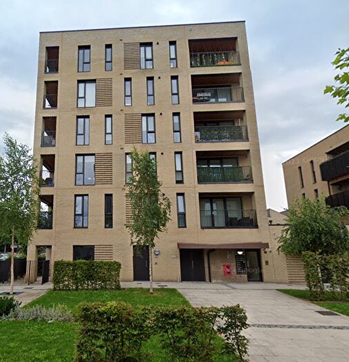 3 Bedroom Flat To Rent In Bristol Avenue, London, NW9