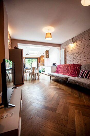 9 Bedroom Semi-Detached House To Rent In Lees Hall Crescent, Manchester, Greater Manchester, M14