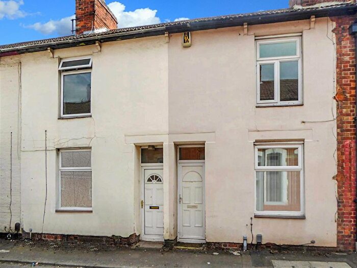 2 Bedroom Terraced House To Rent In Havelock Street, Kettering, NN16