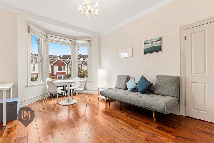 1 Bedroom Flat To Rent In Home Park Road, London, SW19