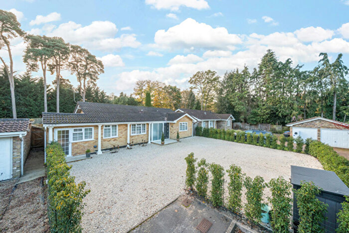 5 Bedroom Bungalow For Sale In Berkeley Gardens, West Byfleet, KT14