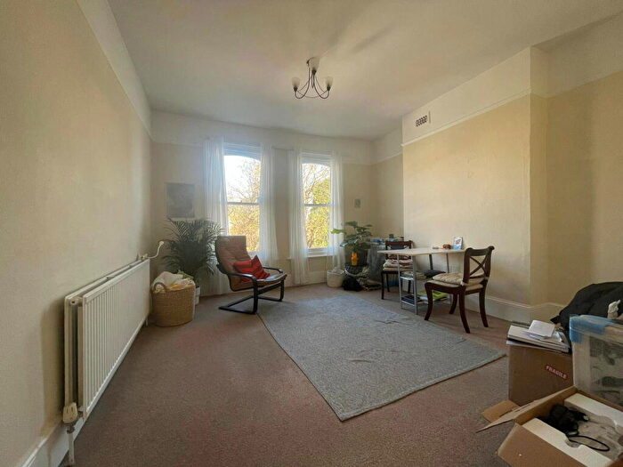 5 Bedroom Block Of Apartments For Sale In Crescent Way, SE4