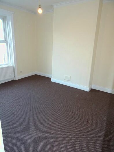 3 Bedroom Flat To Rent In Grace Street, Newcastle Upon Tyne NE6