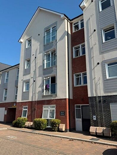 1 Bedroom Flat To Rent In Modern Quay Flat, Poole, BH15