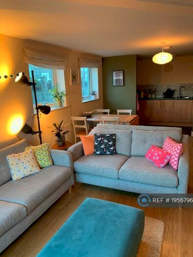 2 Bedroom Flat To Rent In Dirac Road, Bristol, BS7