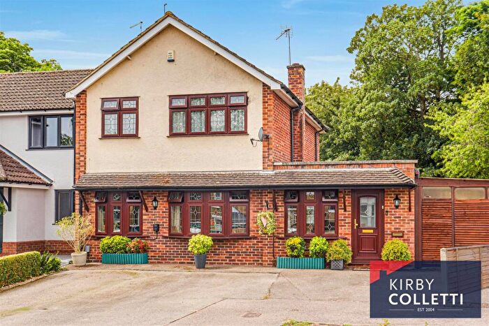 3 Bedroom Semi-Detached House For Sale In Amwell Lane, Stanstead Abbotts, Ware, SG12