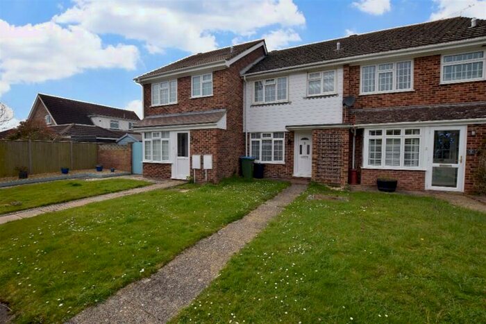 3 Bedroom Terraced House To Rent In Sylvia Close, Bognor Regis, PO21