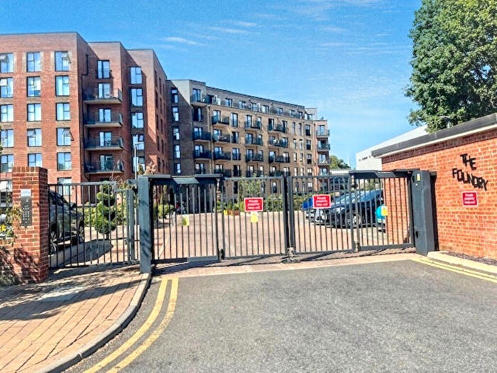 2 Bedroom Flat For Sale In Dacorum Way, Hemel Hempstead, HP1