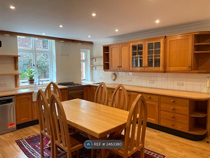 4 Bedroom Maisonette To Rent In The Woodlands, Harrow On The Hill Harrow, HA1