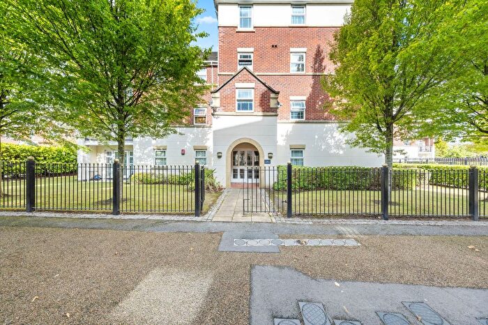 2 Bedroom Flat For Sale In Seattle Close, Great Sankey, WA5