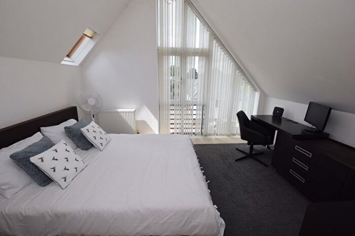 3 Bedroom Terraced House To Rent In Lower Street, Leeds, ME17