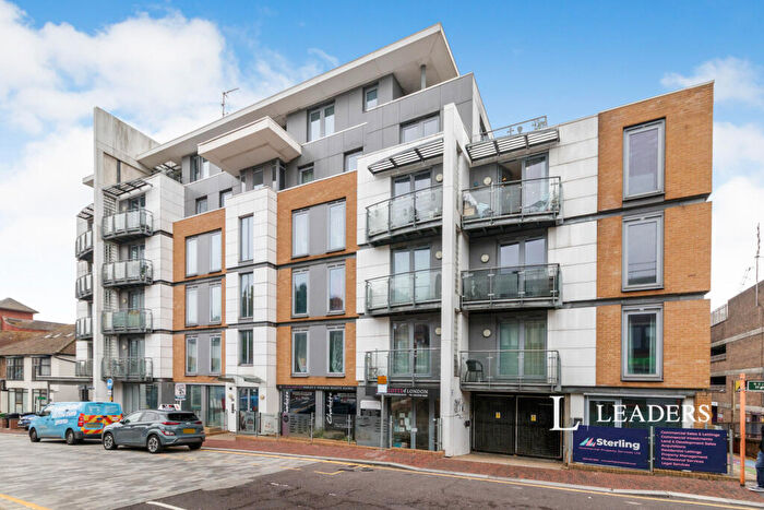 2 Bedroom Flat To Rent In Whytecliffe Road South, Purley, CR8