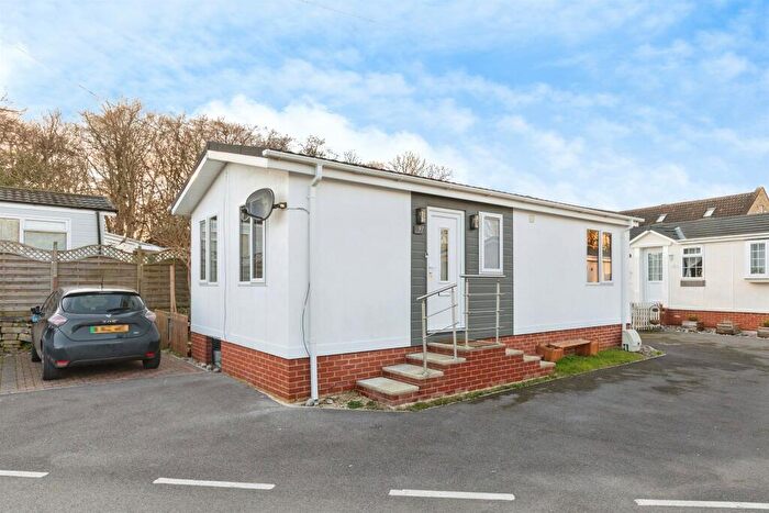 2 Bedroom Retirement Property For Sale In Quarry Rock Gardens, Bath, BA2