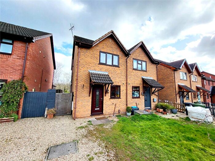 2 Bedroom Semi Detached House To Rent In Beauchamp Avenue, Kidderminster, Worcestershire, DY11