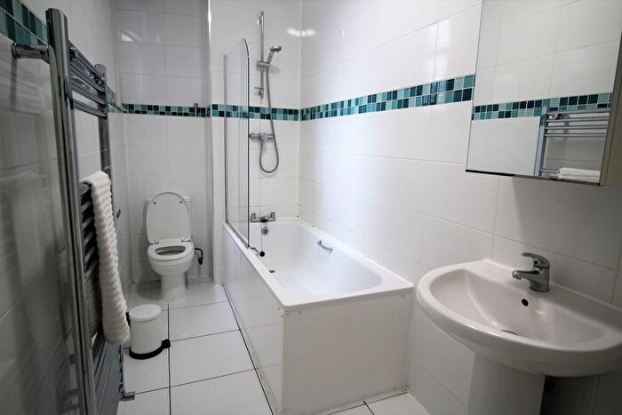 1 Bedroom Flat To Rent In Clarendon Road, Leeds, LS2