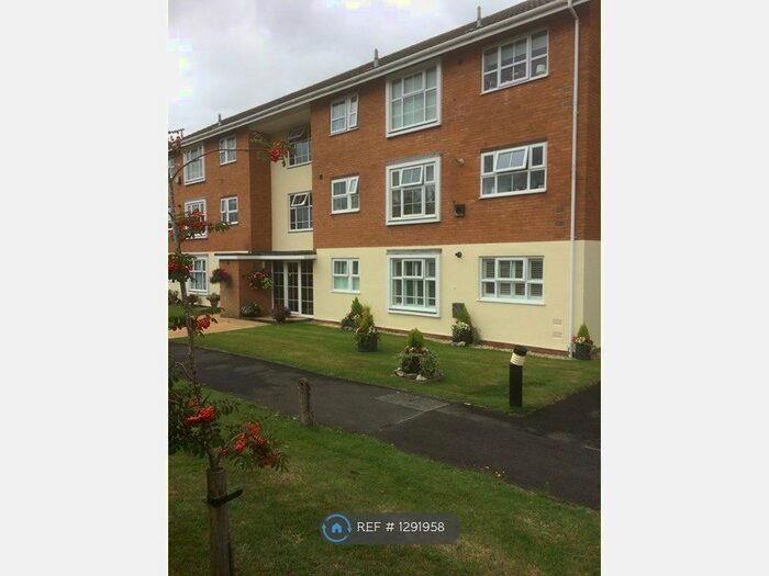 2 Bedroom Flat To Rent In Landor Road, Knowle, Solihull B93