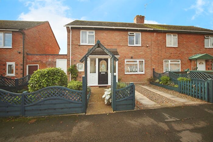 3 Bedroom Semi-detached House For Sale In Glebe Estate, Wilmcote, Stratford-Upon-Avon, CV37