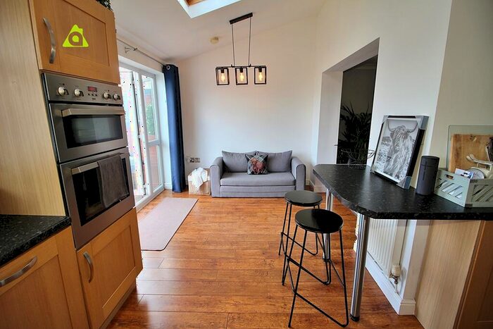 3 Bedroom Semi-Detached House For Sale In Winslow Road, Nr Westhoughton, Bolton, BL3