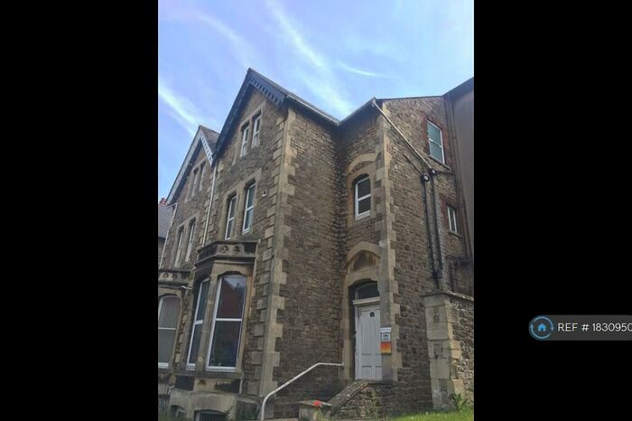 1 Bedroom Penthouse To Rent In Bath Road, Swindon, SN1