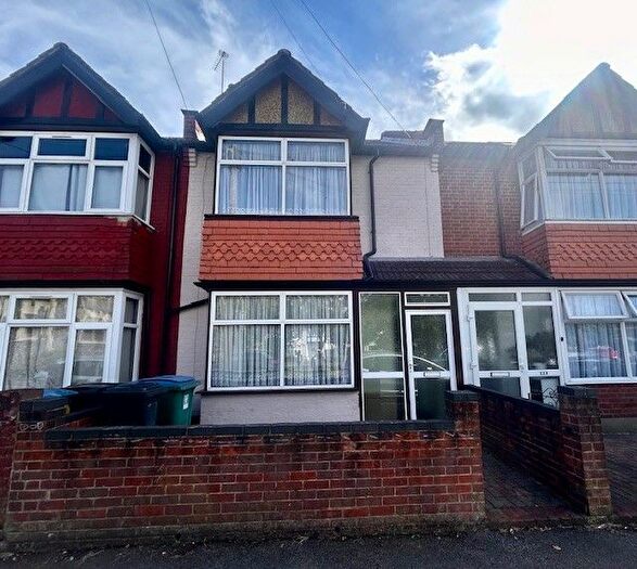 3 Bedroom Property To Rent In Durban Road, Watford, WD18