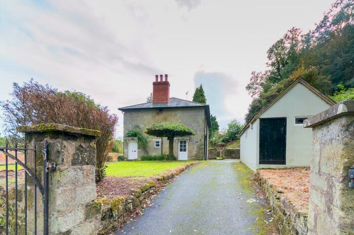 3 Bedroom Character Property To Rent In Compton Chamberlayne, Salisbury, Wiltshire, SP3