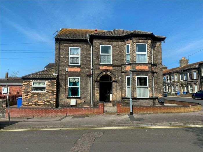 4 Bedroom Detached House For Sale In Alexandra Road, Lowestoft, Suffolk