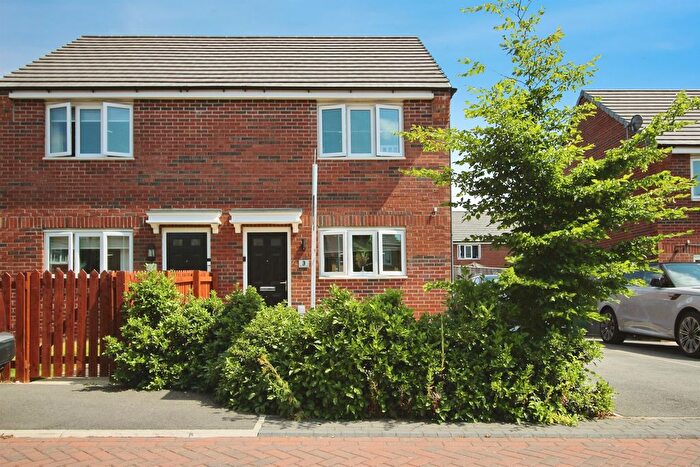2 Bedroom Semi Detached House For Sale In Parklands Court, Seacroft, Leeds, LS14