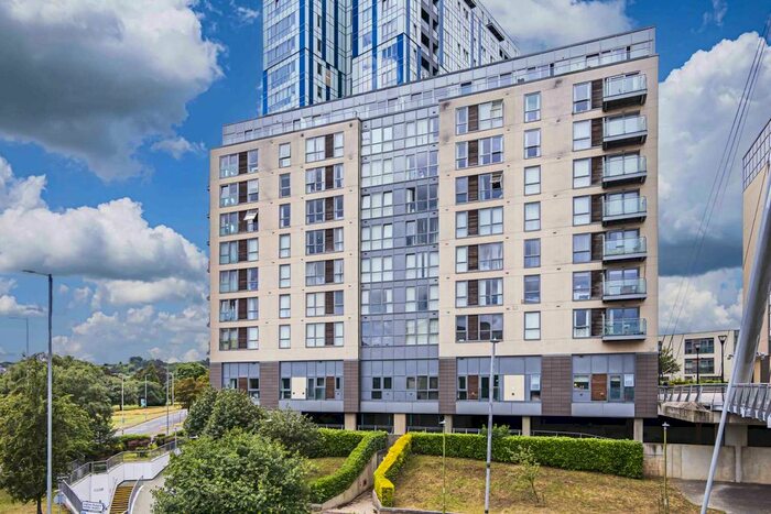 2 Bedroom Flat To Rent In Kd Plaza, Cotterells, HP1