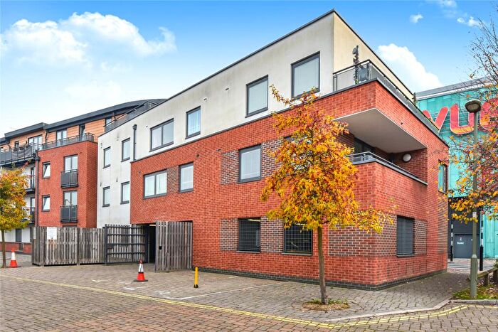 2 Bedroom Apartment For Sale In Centro, Southern Road, Camberley, Surrey, GU15