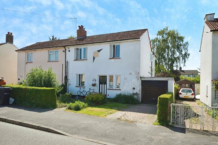 4 Bedroom Semi-Detached House For Sale In Ryebrook Road, Leatherhead, Surrey, KT22