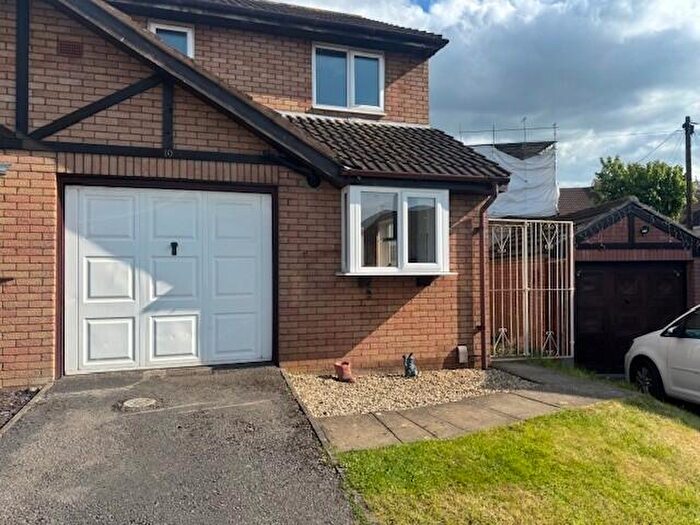 3 Bedroom House To Rent In School Walk, Whitehall, Bristol, BS5