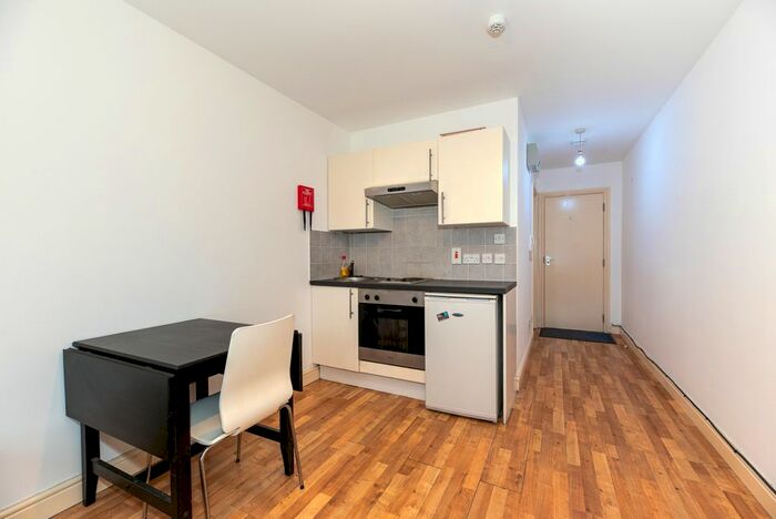 1 Bedroom Studio To Rent In Camberwell Church Street, London, SE5