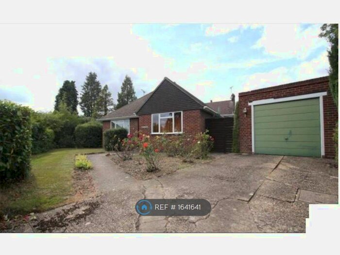 2 Bedroom Bungalow To Rent In Hilbury Road, Earley, Reading, RG6