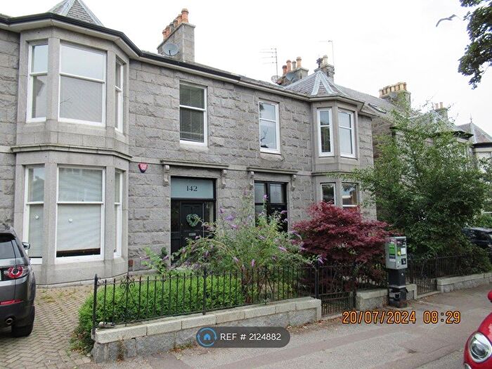 5 Bedroom Terraced House To Rent In Bon Accord Street, Aberdeen, AB11