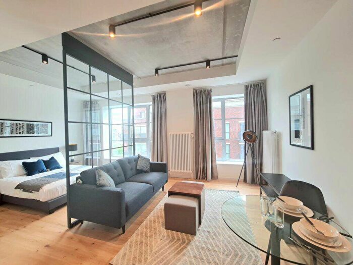 1 Bedroom Flat To Rent In Goodluck Hope, Canary Wharf, E14