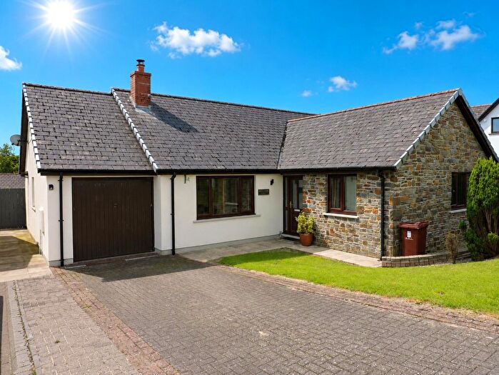 3 Bedroom Bungalow For Sale In Swallow Dale, Saundersfoot, Dyfed, SA69