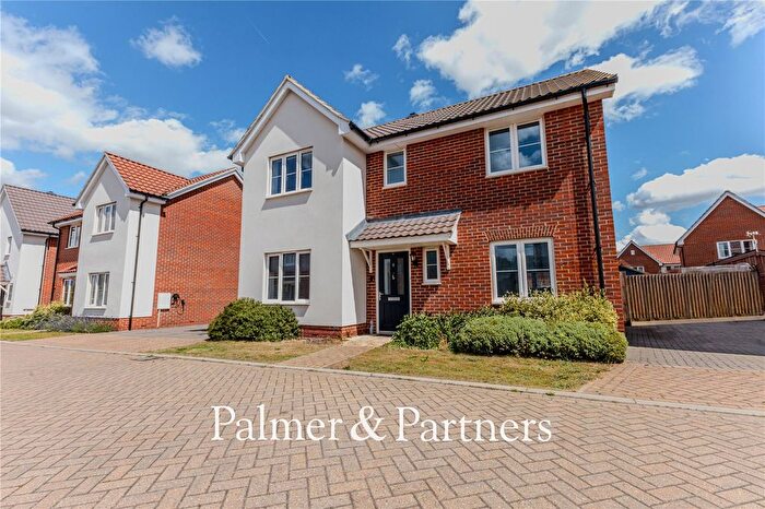 3 Bedroom Detached House For Sale In Farrow Close, Elmswell, Bury St. Edmunds, Suffolk, IP30
