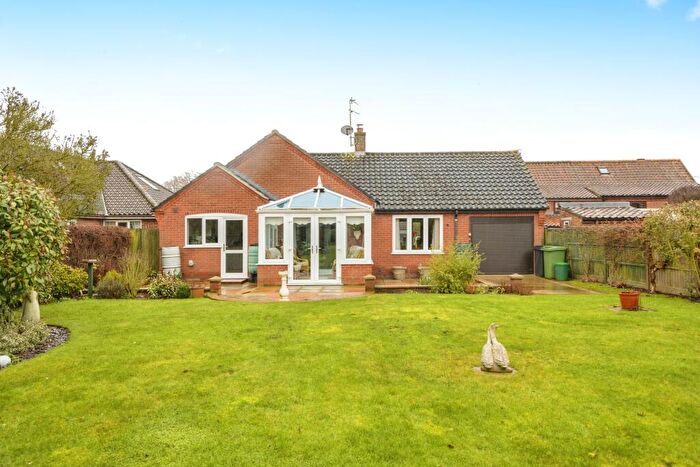 3 Bedroom Bungalow For Sale In Bellrope Lane, Wymondham, Norfolk, NR18