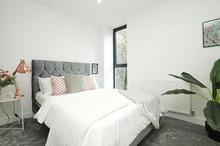 2 Bedroom Apartment To Rent In Canterbury, CT1