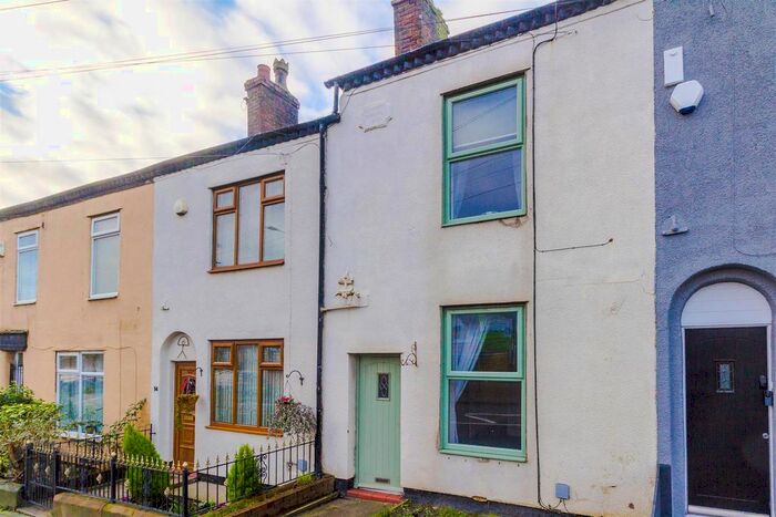 2 Bedroom Terraced House To Rent In Mosley Common Road, Tyldesley, Manchester, M29